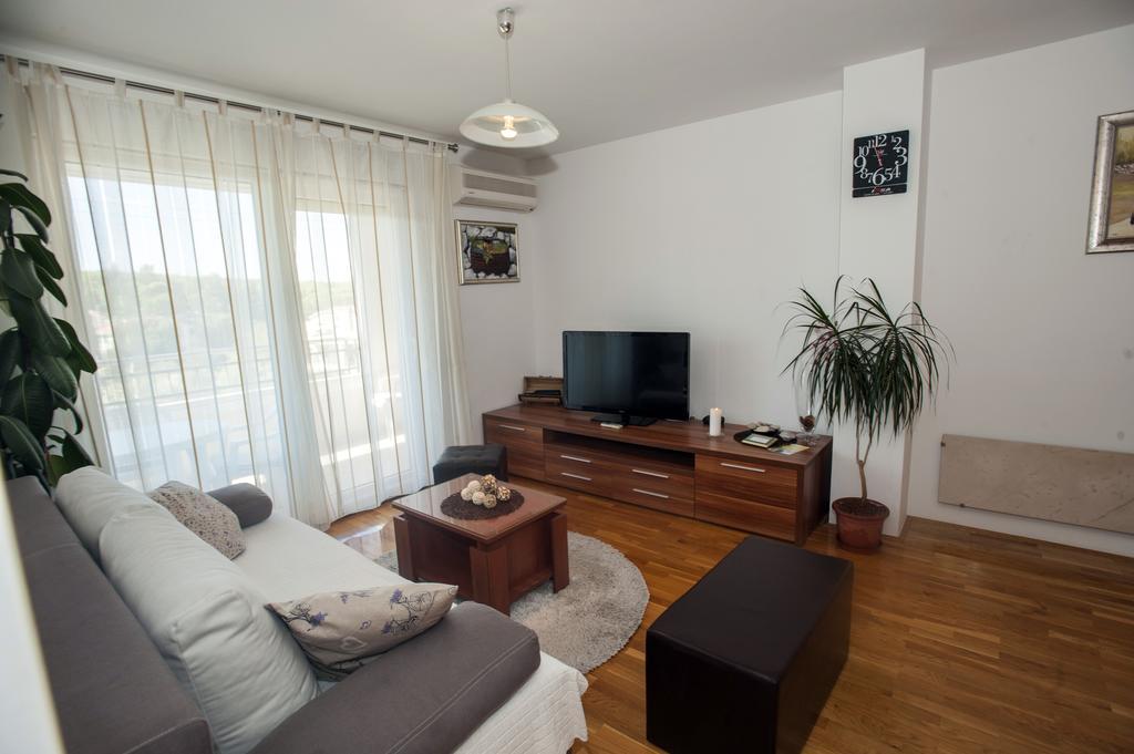 Apartments M&M Макарська Екстер'єр фото