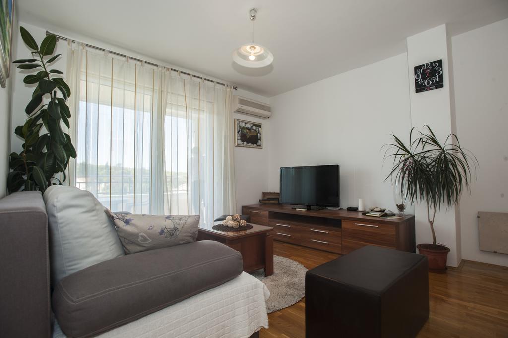 Apartments M&M Макарська Екстер'єр фото